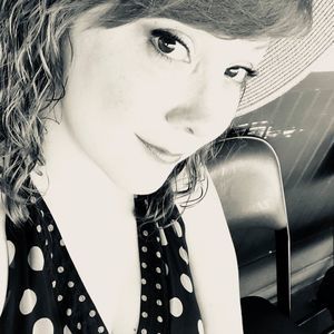 Meet your Posher, Caitlynn